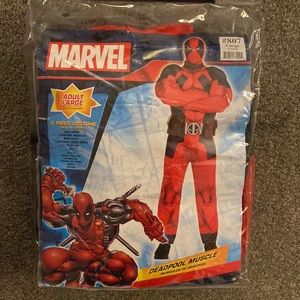Marvel costume Deadpool